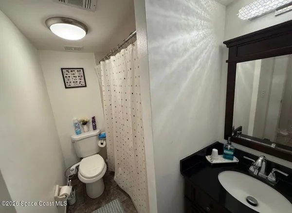 $2,300 | 3901 Dixie Highway Northeast, Unit 201, Palm Bay, FL 32905