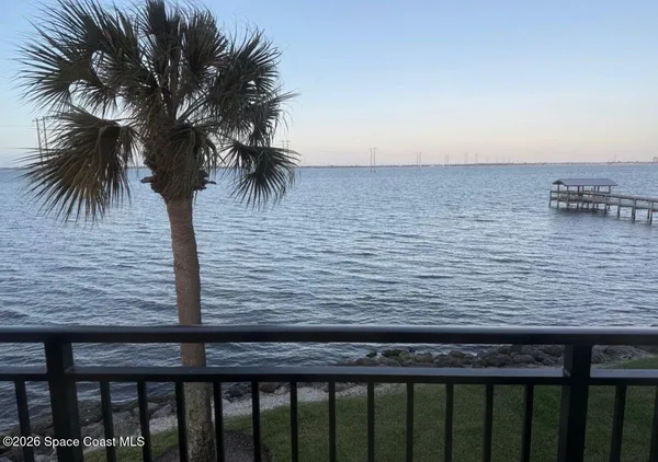 $2,300 | 3901 Dixie Highway Northeast, Unit 201, Palm Bay, FL 32905