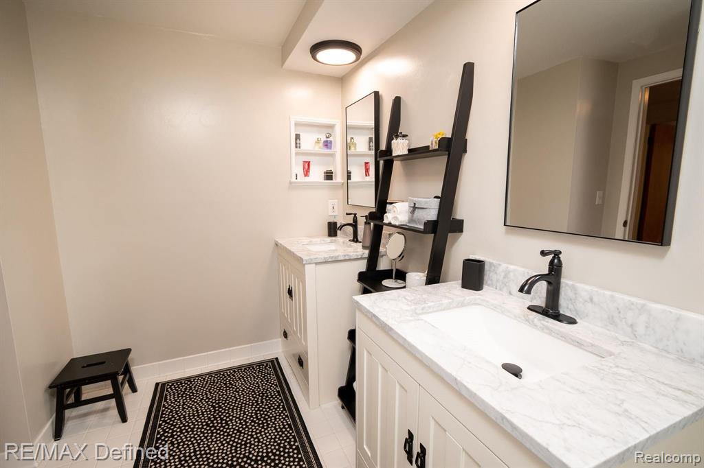 674 Campus Road Rochester Hills, MI 48309 - Photo 30 of 48