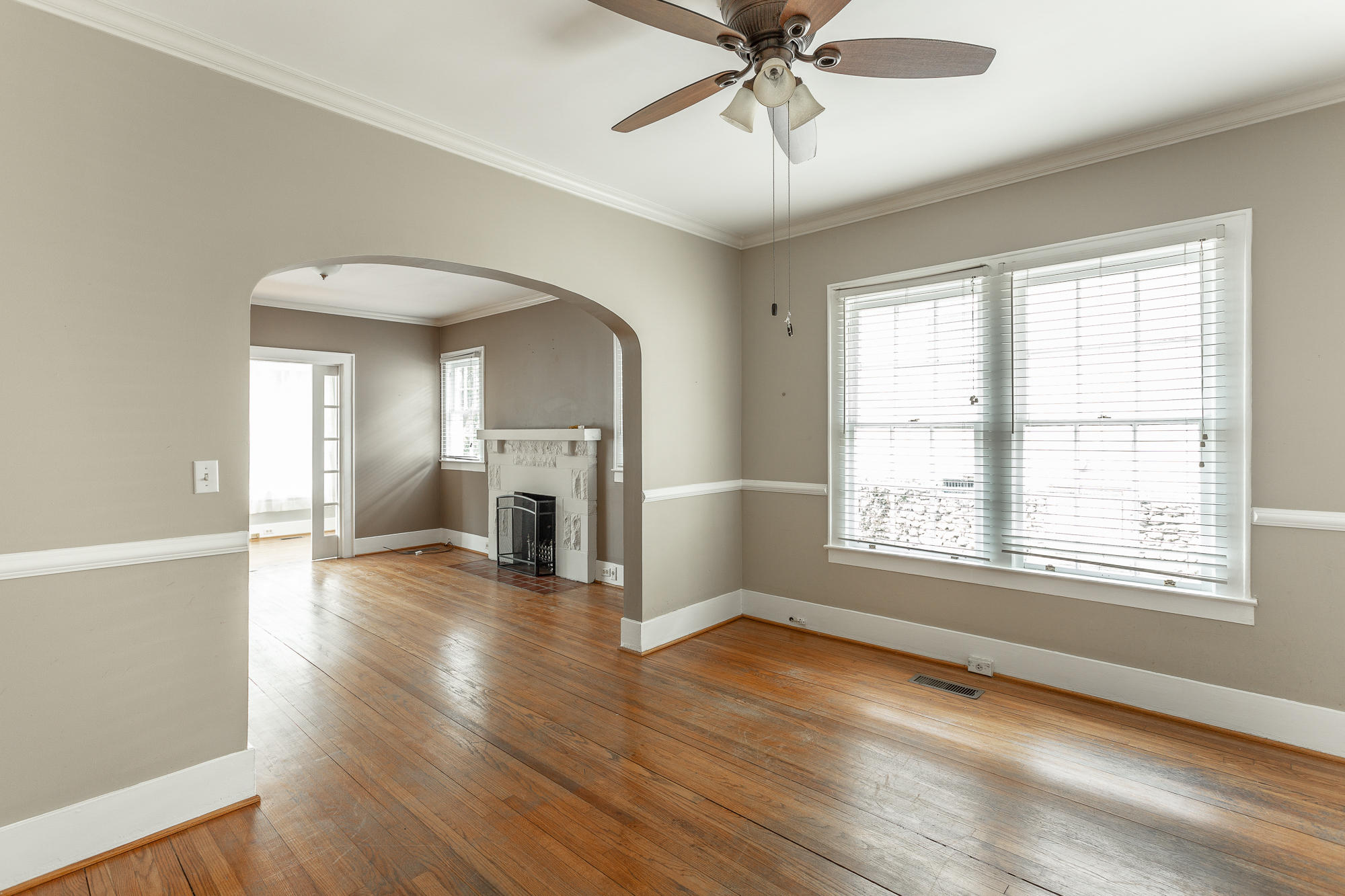 803 Young Avenue Chattanooga, TN 37405 - Photo 5 of 30 803 Young Ave. HD-36