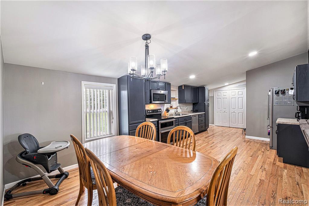 11414 South Morrish Road Gaines, MI 48436 - Photo 5 of 17