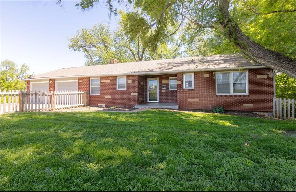 1105 North 291st Hwy