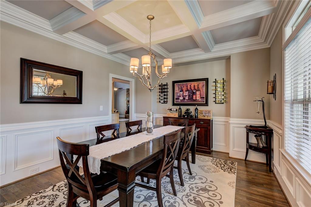 7500 Hearthridge Court Oak Ridge, NC 27310 - Photo 4 of 30 Offering a wonderful place to entertain.