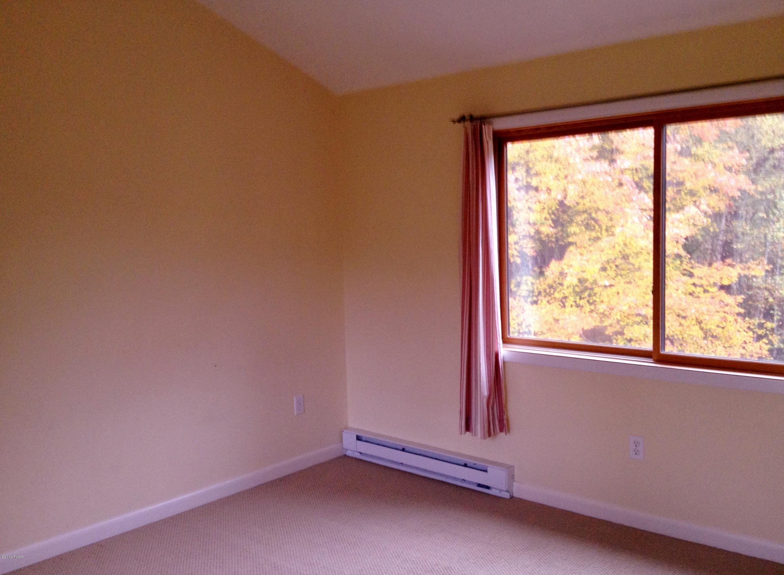 251 Gold Key Road Milford, PA 18337 - Photo 11 of 38