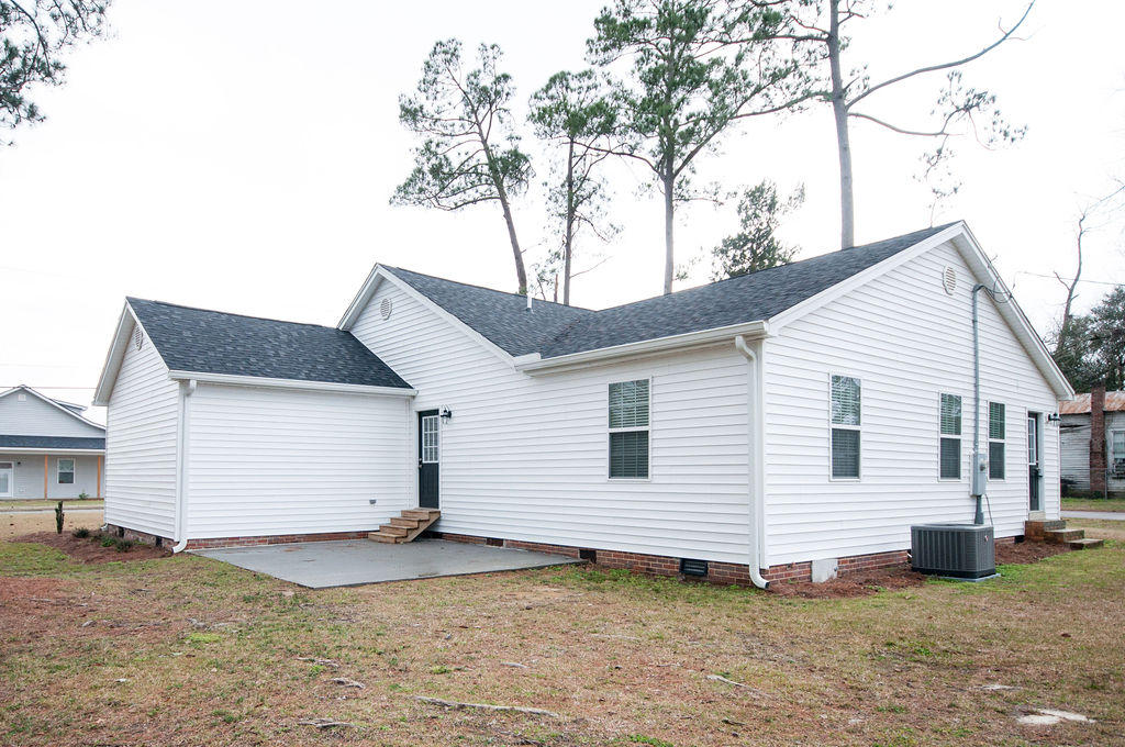 301 East George Street St. George, SC 29477 - Photo 29 of 32 301EGeorgeStreet(4)
