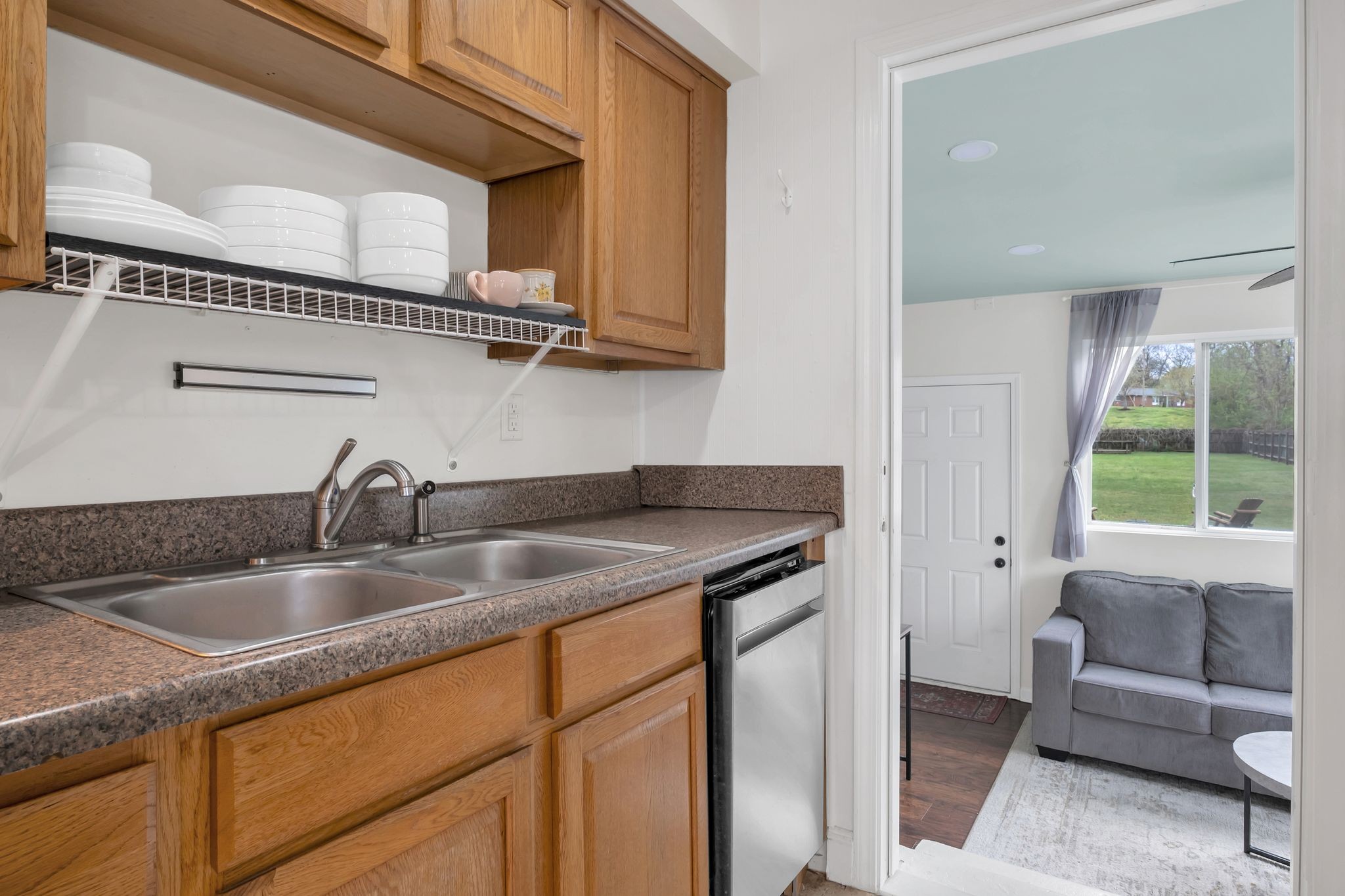 2845 Colonial Circle Nashville, TN 37214 - Photo 11 of 29