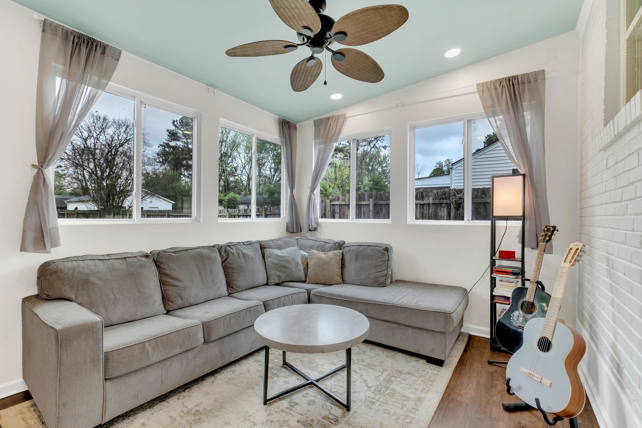 2845 Colonial Circle Nashville, TN 37214 - Photo 13 of 29