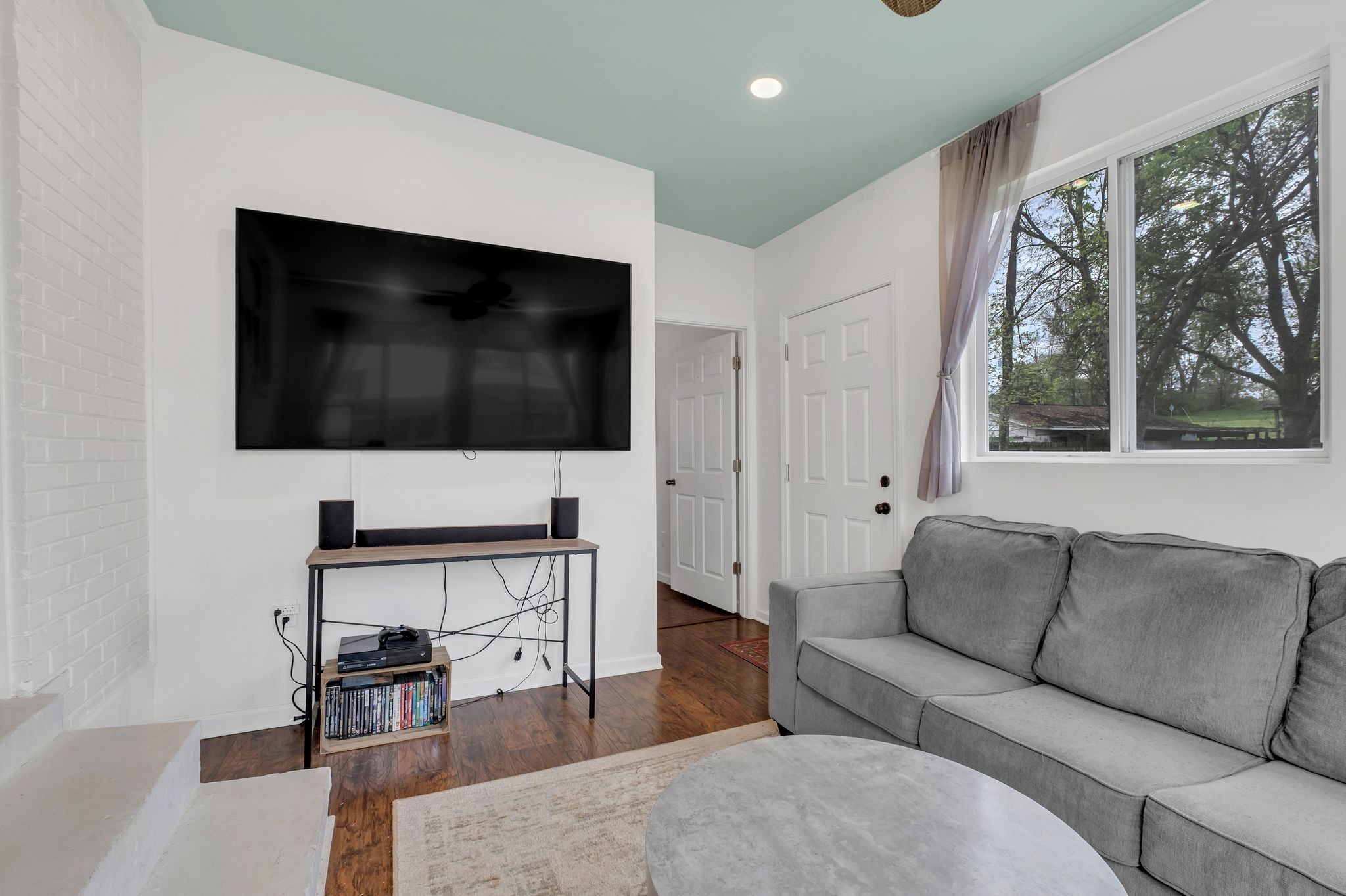 2845 Colonial Circle Nashville, TN 37214 - Photo 14 of 29