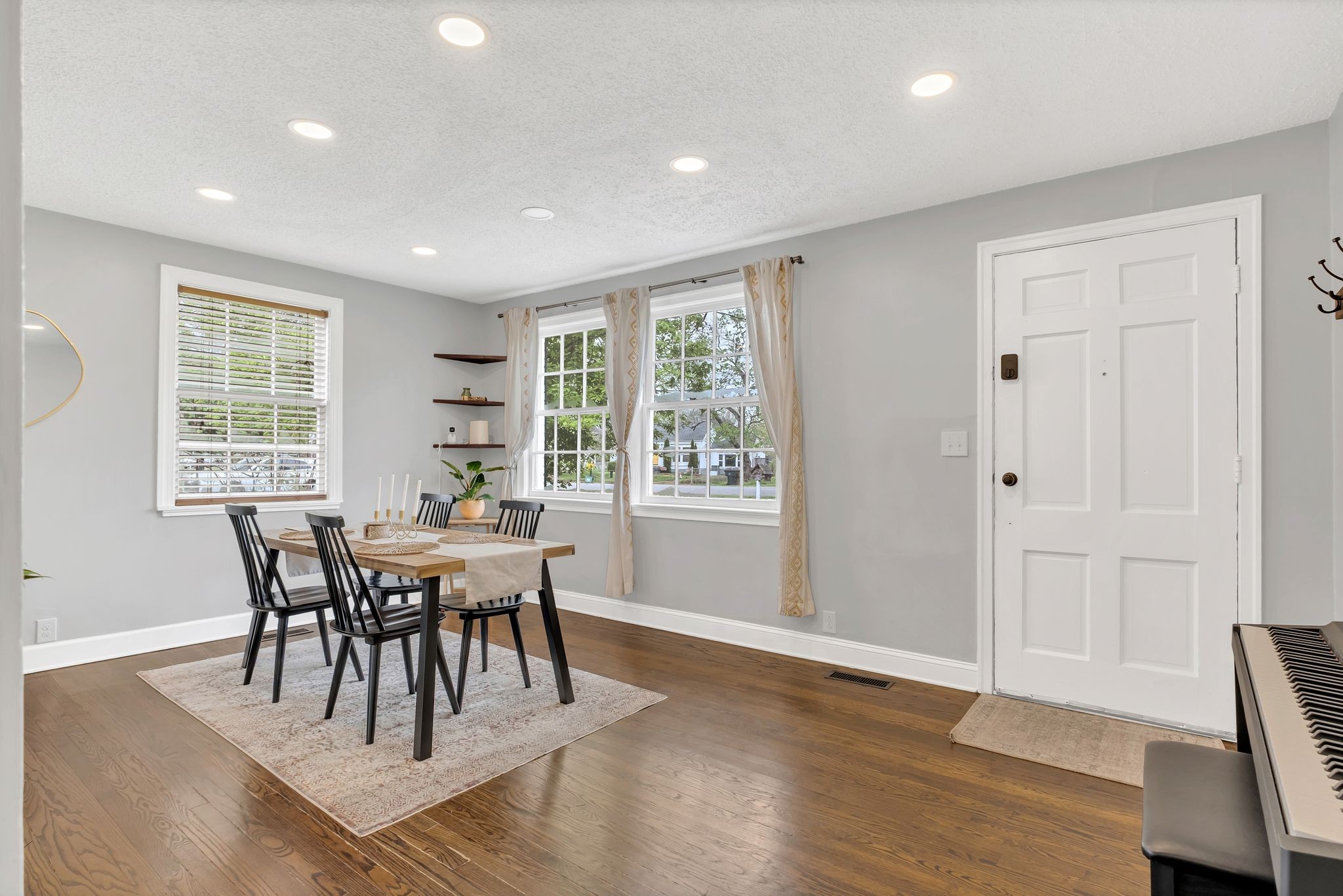 2845 Colonial Circle Nashville, TN 37214 - Photo 3 of 29