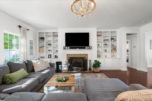 $689,000 | 228 Station Parkway, Bluffton, SC 29910