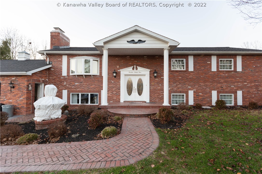 1423 Strawberry Road St. Albans, WV 25177 - Photo 2 of 43 Gallery Image 2