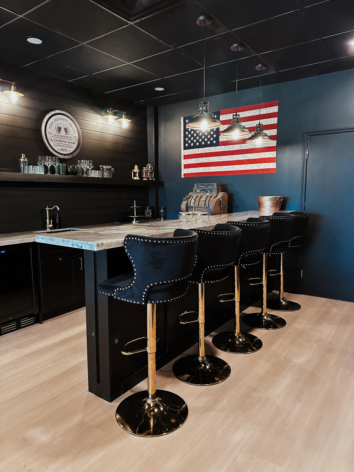 97501 Overseas Highway, Unit 521 Key Largo, FL 33037 - Photo 34 of 38 Happy Hour and Happiness