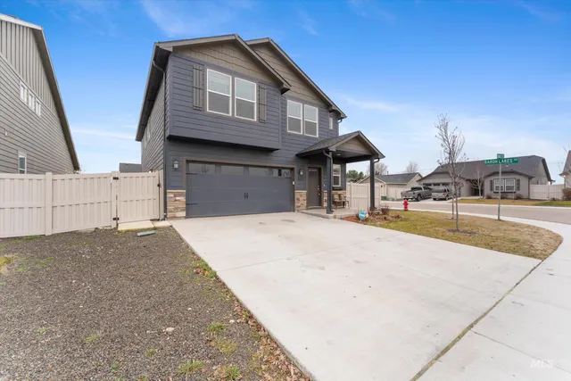 $429,900 | 513 Stanley Lake Street, Middleton, ID 83644