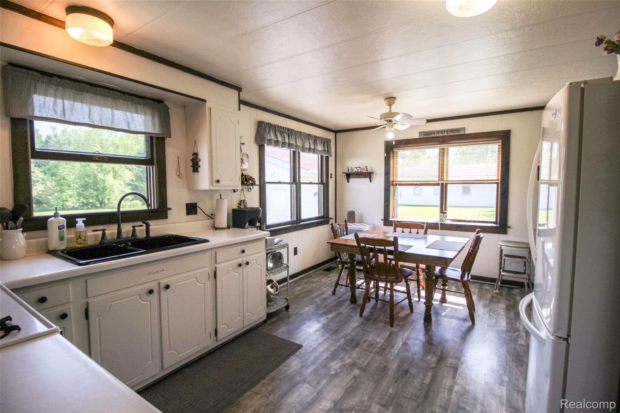 13670 Hanchett Road St. Charles, MI 48655 - Photo 5 of 44 IMG_1771.JPG