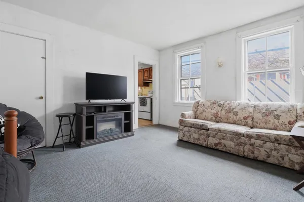 $1,300,000 | 413 Islington Street, Portsmouth, NH 03801
