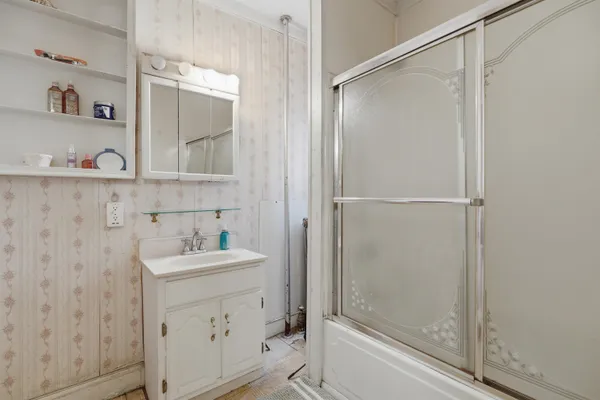$1,300,000 | 413 Islington Street, Portsmouth, NH 03801