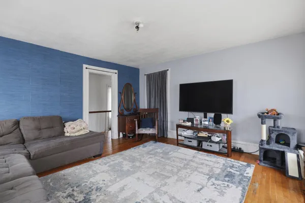 $1,300,000 | 413 Islington Street, Portsmouth, NH 03801