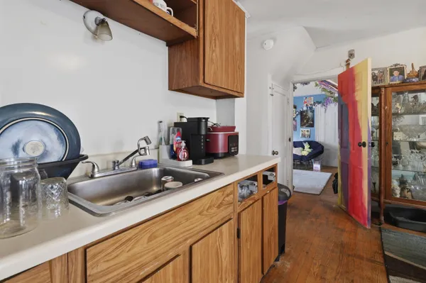 $1,300,000 | 413 Islington Street, Portsmouth, NH 03801