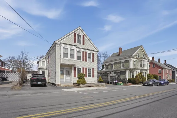 $1,300,000 | 413 Islington Street, Portsmouth, NH 03801