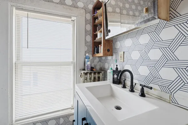 $1,300,000 | 413 Islington Street, Portsmouth, NH 03801