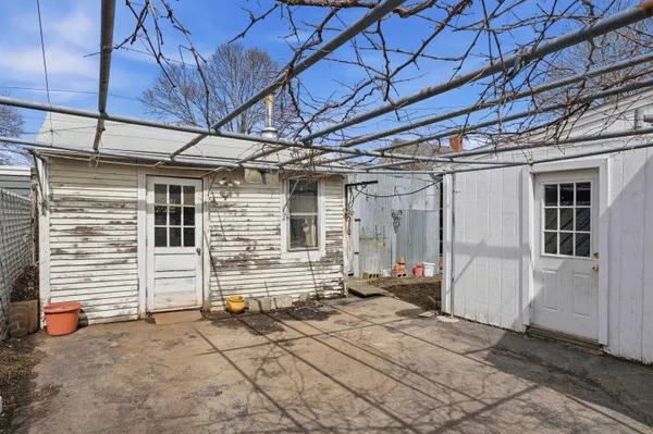 $1,300,000 | 413 Islington Street, Portsmouth, NH 03801