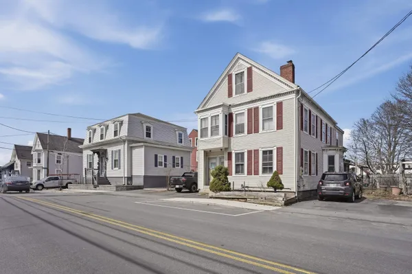 $1,300,000 | 413 Islington Street, Portsmouth, NH 03801
