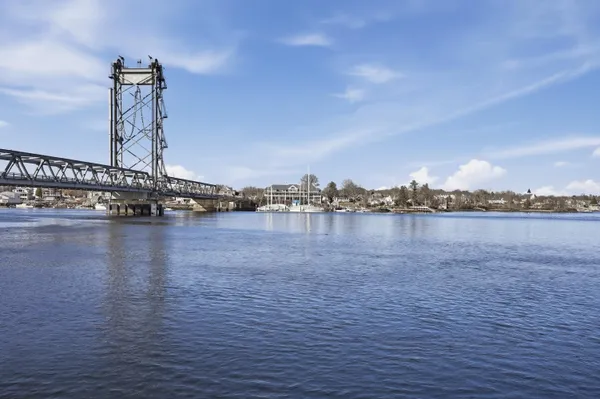 $1,300,000 | 413 Islington Street, Portsmouth, NH 03801