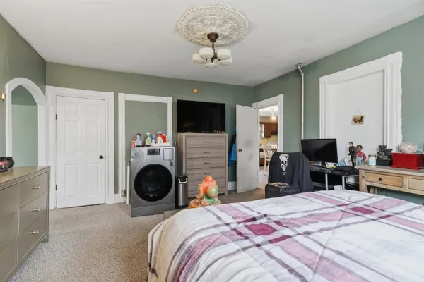 $1,300,000 | 413 Islington Street, Portsmouth, NH 03801