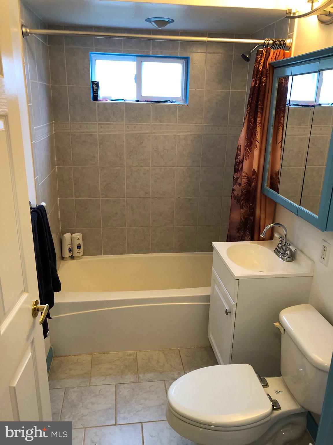 9368 Annapolis Road Philadelphia, PA 19114 - Photo 55 of 65 Main Bathroom