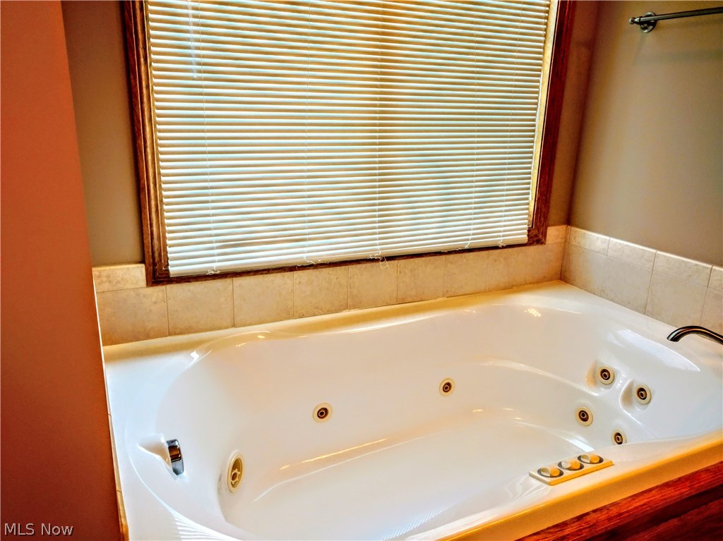 5136 Burnett Road Kent, OH 44240 - Photo 11 of 28 Jetted tub for relaxing