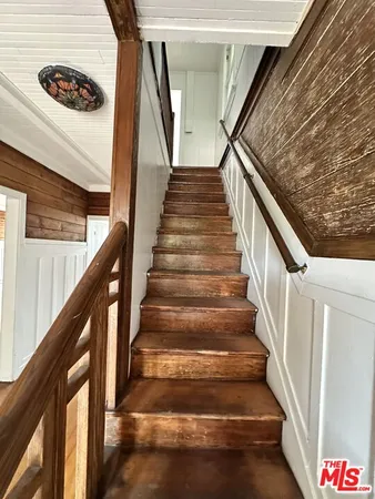 a view of entryway