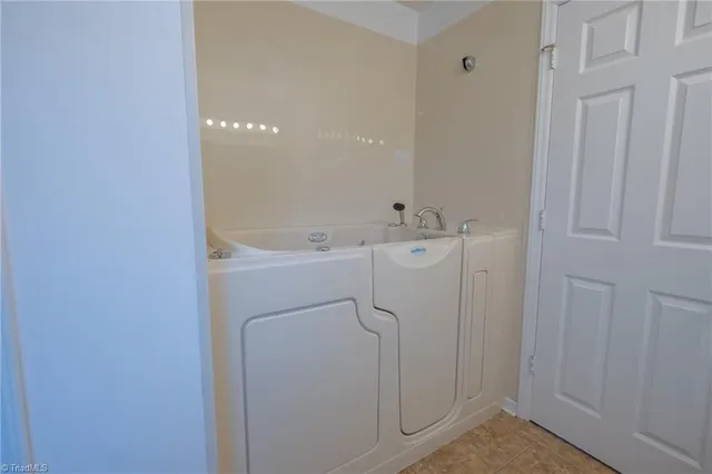 $280,000 | 4647 Ogburn Avenue, Winston-Salem, NC 27105