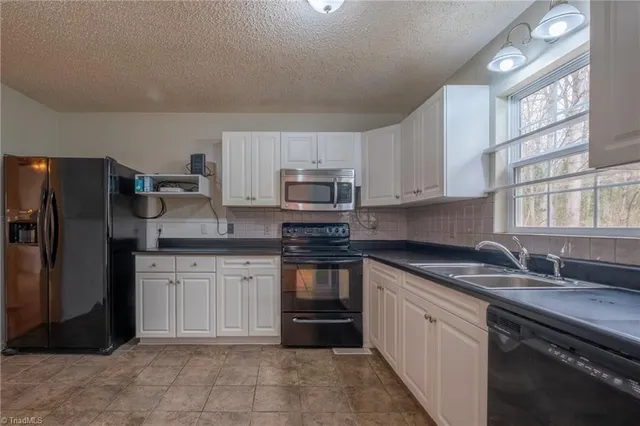 $280,000 | 4647 Ogburn Avenue, Winston-Salem, NC 27105