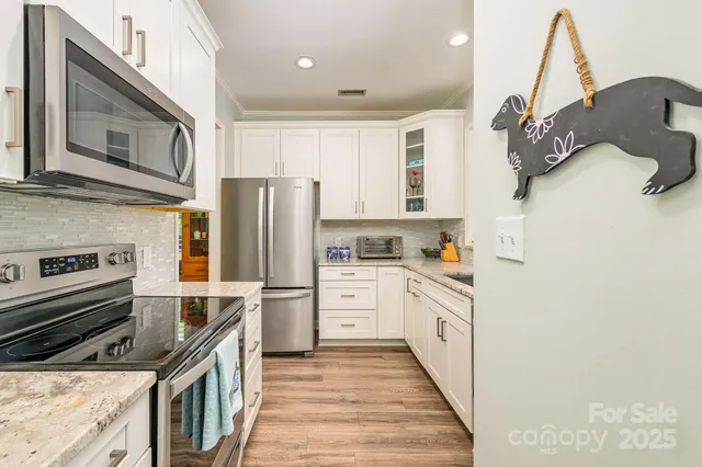 $440,000 | 18524 Mizzenmast Avenue, Cornelius, NC 28031