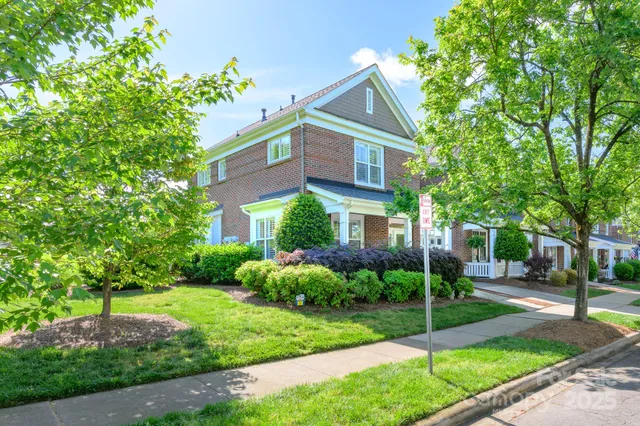 $440,000 | 18524 Mizzenmast Avenue, Cornelius, NC 28031