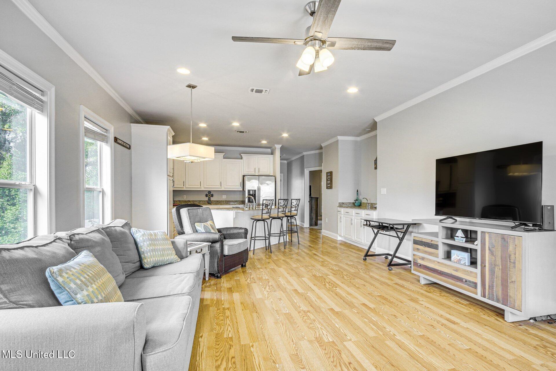 183 Mc Donnell Avenue, Unit 304 Biloxi, MS 39531 - Photo 23 of 35 UNIT304n