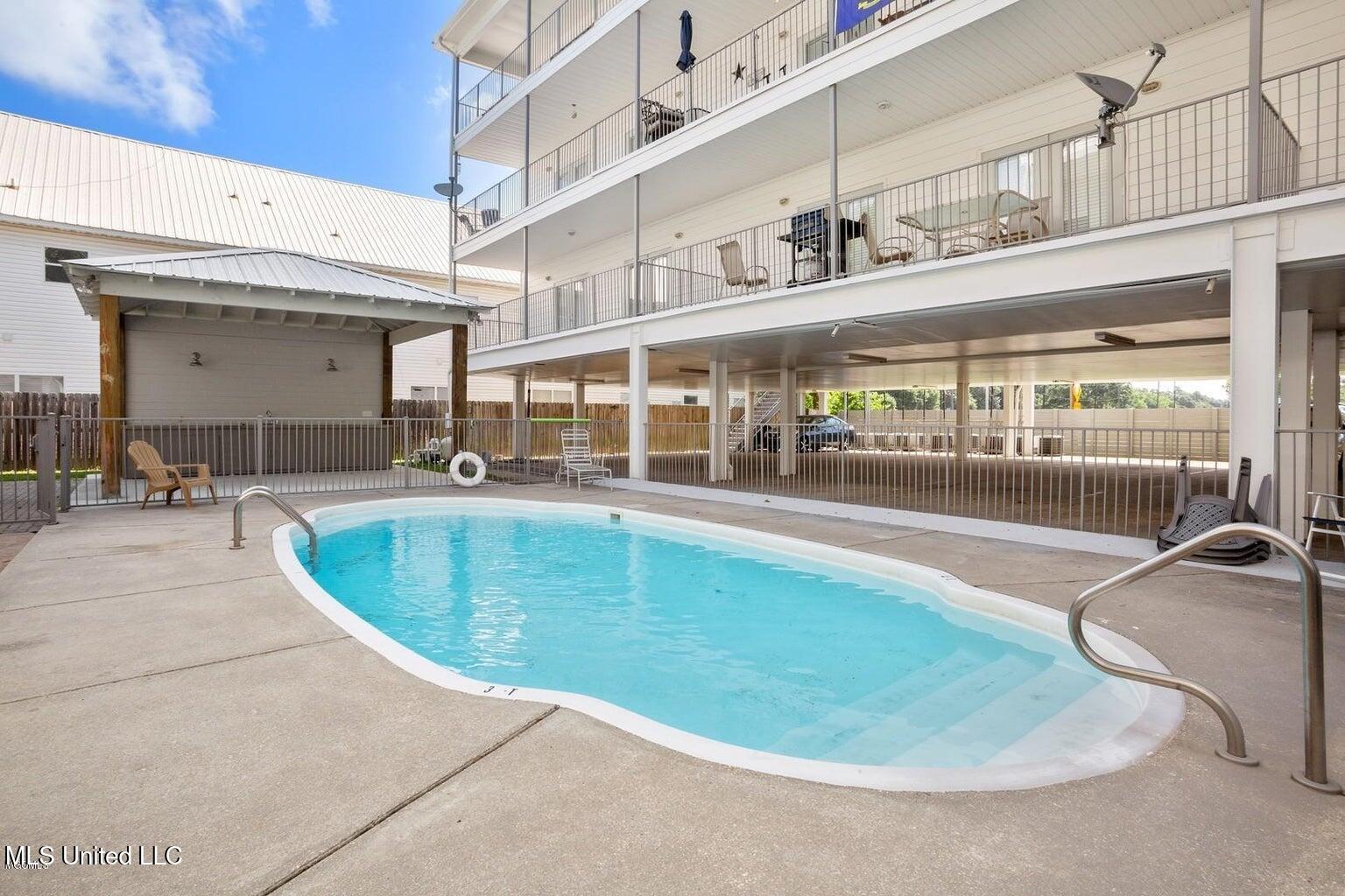 183 Mc Donnell Avenue, Unit 304 Biloxi, MS 39531 - Photo 24 of 35 Unit304p