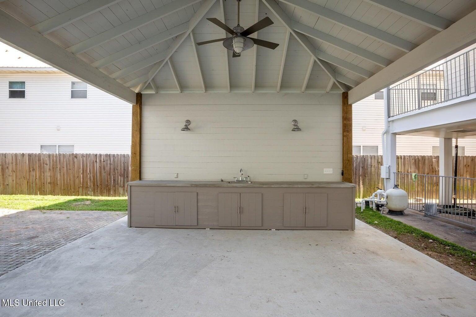 183 Mc Donnell Avenue, Unit 304 Biloxi, MS 39531 - Photo 25 of 35 Unit304q