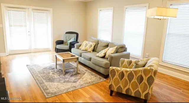 $2,500 | 183 Mc Donnell Avenue, Unit 304, Biloxi, MS 39531