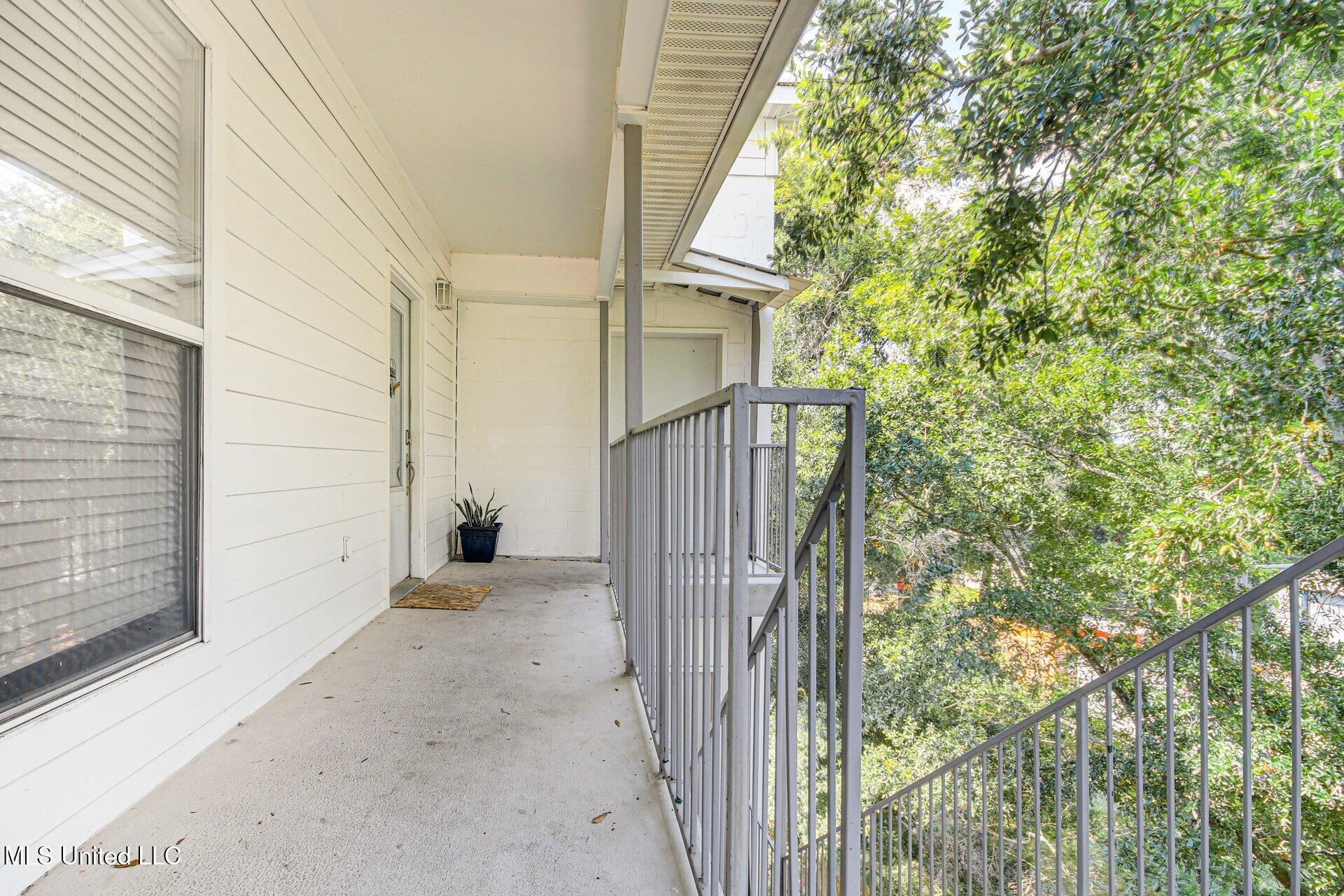 183 Mc Donnell Avenue, Unit 304 Biloxi, MS 39531 - Photo 9 of 35 Unit304a