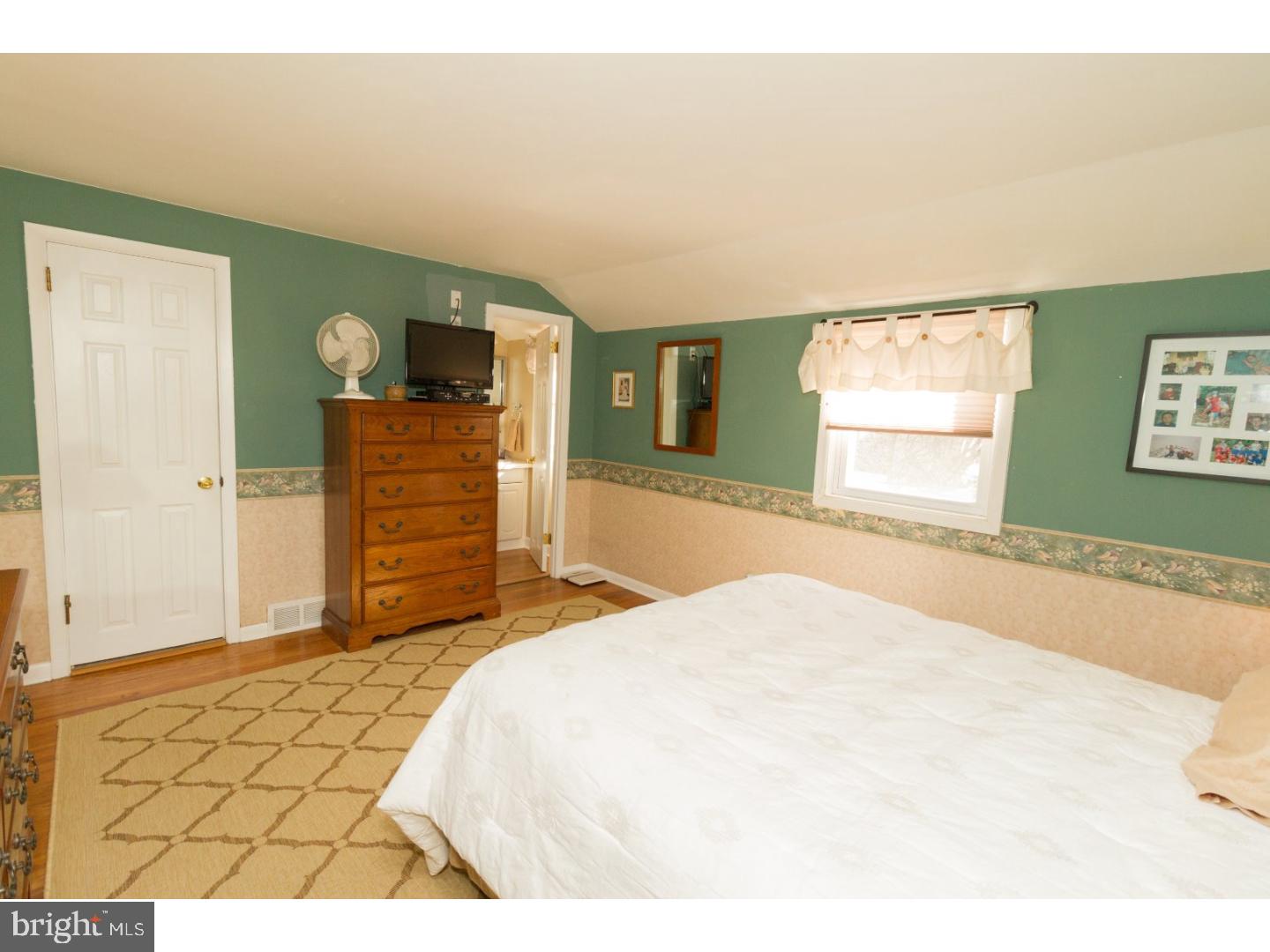 320 Upper Valley Road North Wales, PA 19454 - Photo 16 of 25 Bedroom - Main