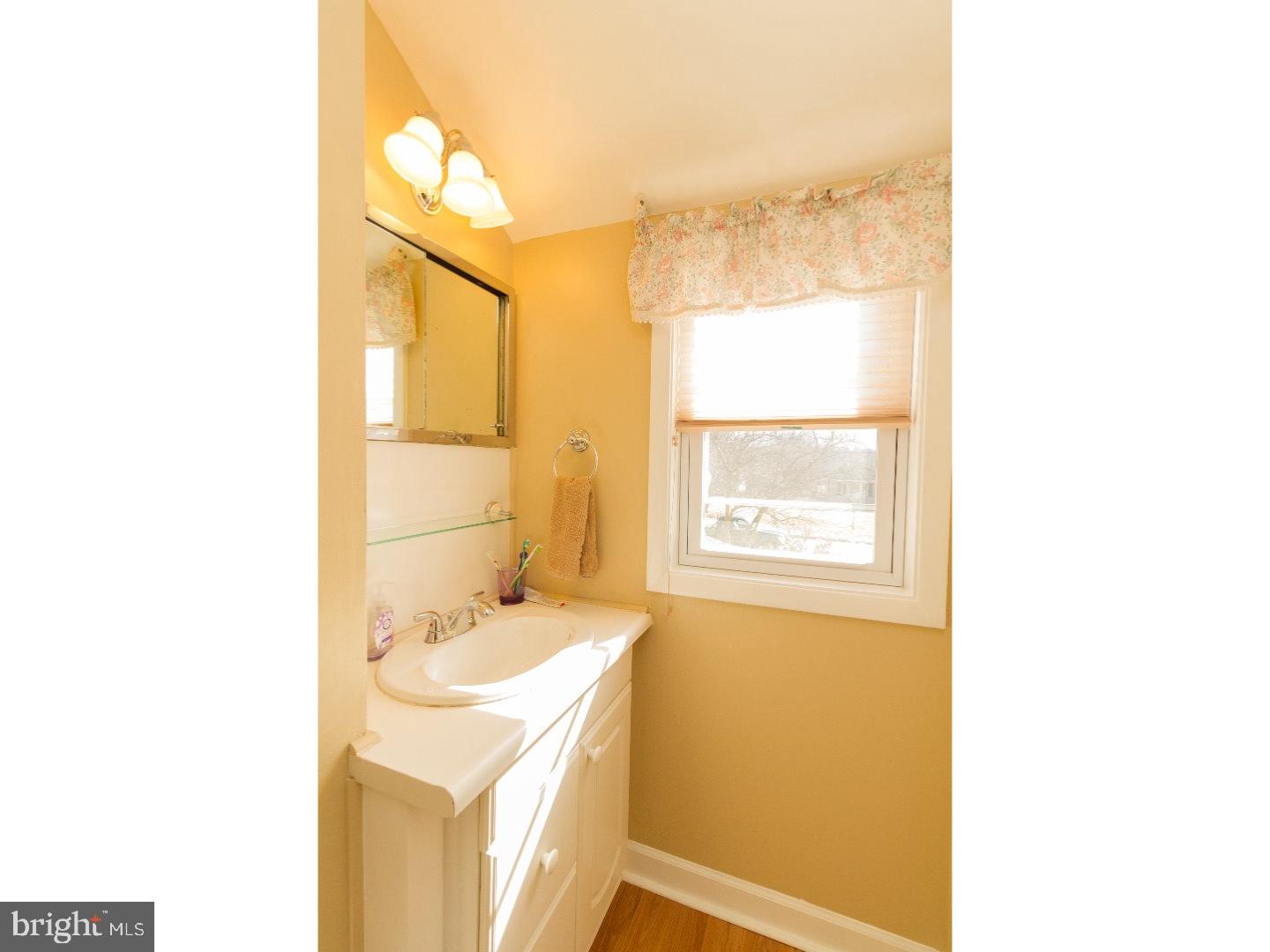 320 Upper Valley Road North Wales, PA 19454 - Photo 23 of 25 Bathroom