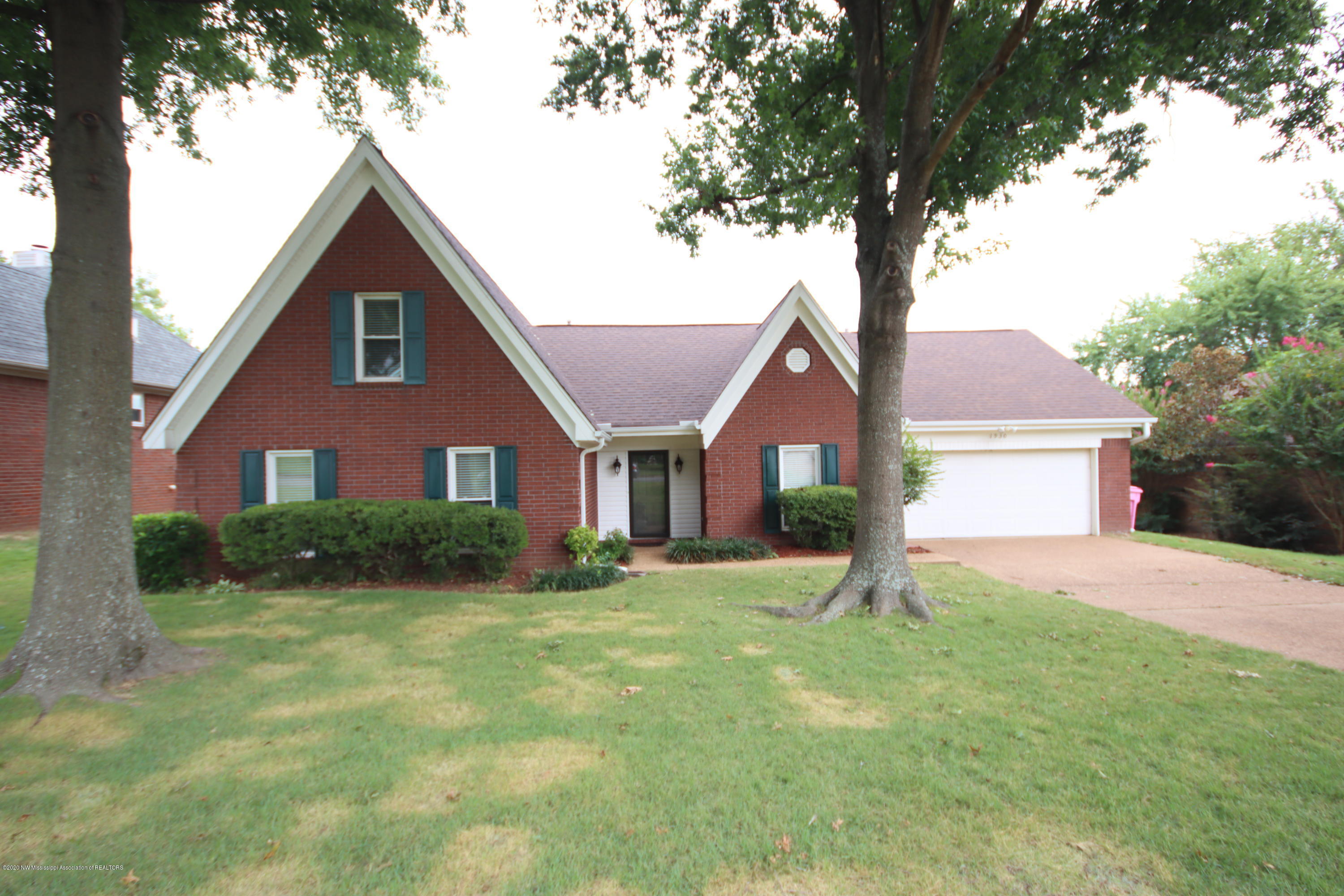1930 Pecan Ridge North Southaven, MS 38671 - Photo 1 of 18 IMG_9224
