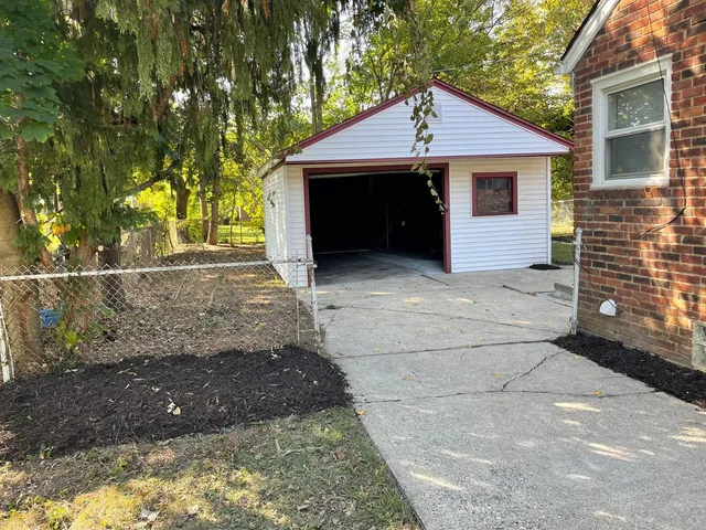 $135,000 | 9221 Grandville Avenue, Detroit, MI 48228