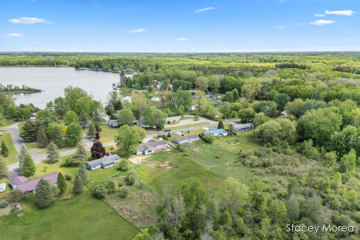 1910 Waterview Way Crystal, MI 48818 - Photo 28 of 33 IMG_1031