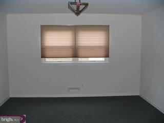 861 Whitehorse Mercerville Road Hamilton, NJ 08610 - Photo 5 of 6
