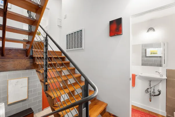 $735,000 | 5811 Rose Street, Houston, TX 77007