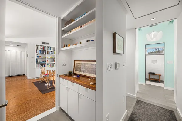 $735,000 | 5811 Rose Street, Houston, TX 77007