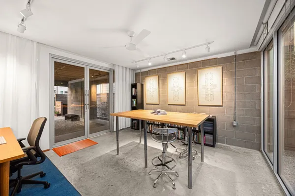 $735,000 | 5811 Rose Street, Houston, TX 77007