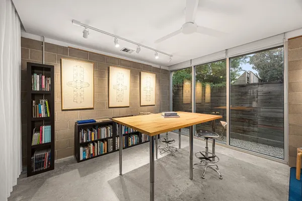 $735,000 | 5811 Rose Street, Houston, TX 77007